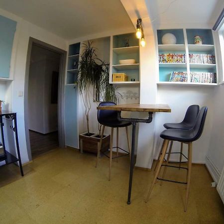 Skjolbraut - Cozy Apartment - Central Location - Free Parking - Close To A Public Swimming Pool And Sky Lagoon Reykjavík Esterno foto