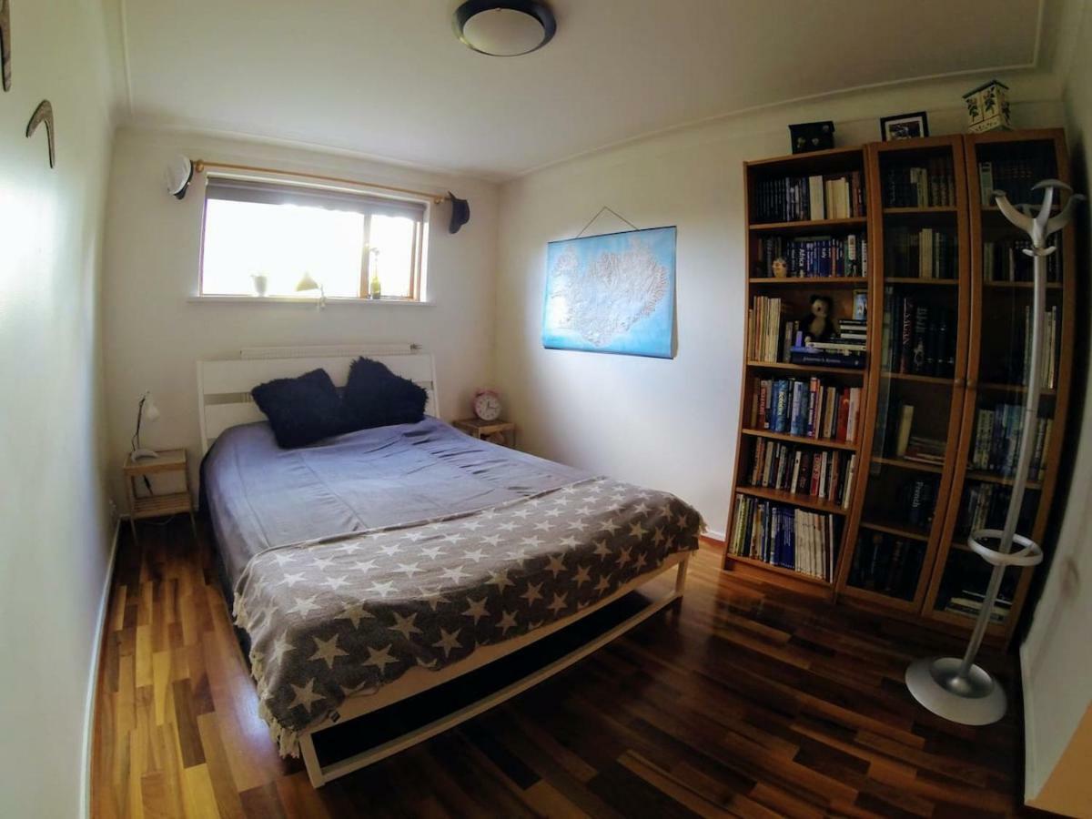 Skjolbraut - Cozy Apartment - Central Location - Free Parking - Close To A Public Swimming Pool And Sky Lagoon Reykjavík Esterno foto